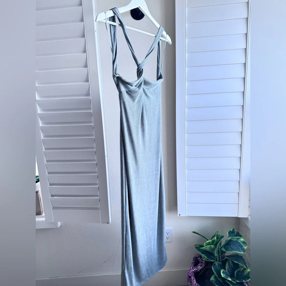 Stitch Fix: Lost + Wander Gray Sleeveless Top - Picture 7 of 11